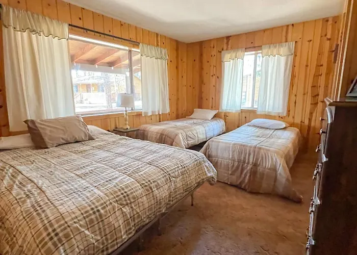 Lazy Oaks Inn 2*